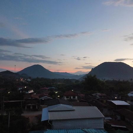 Positive Energy Homestay And Guide In Chiangkhan Chiang Khan Zewnętrze zdjęcie