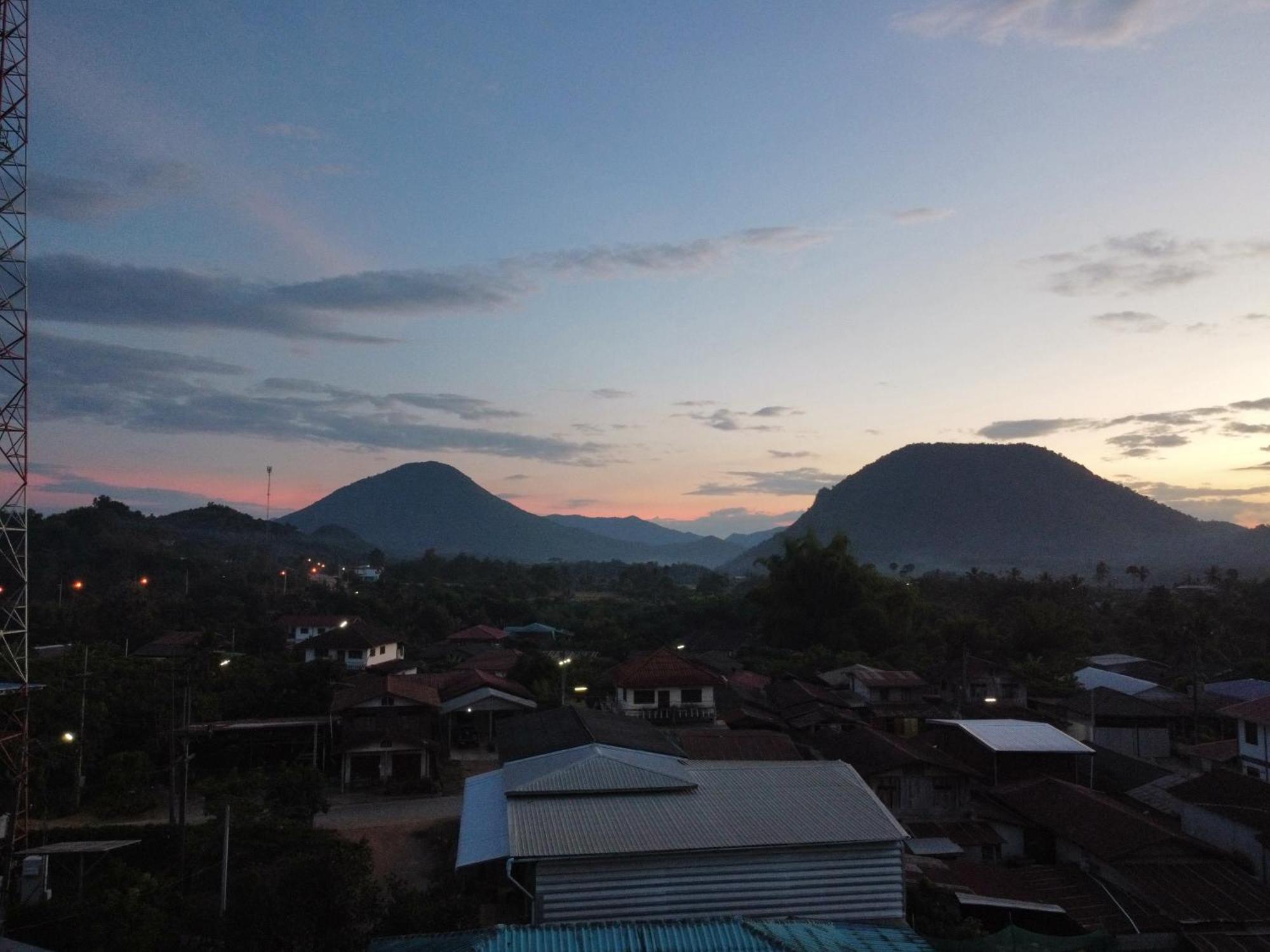 Positive Energy Homestay And Guide In Chiangkhan Chiang Khan Zewnętrze zdjęcie